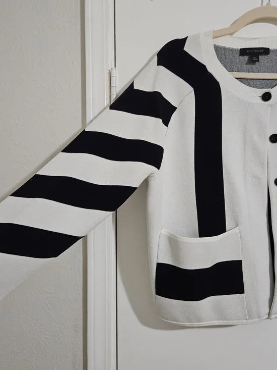 Ann Taylor Black & White Striped Button Cardigan XL - Picture 3 of 9